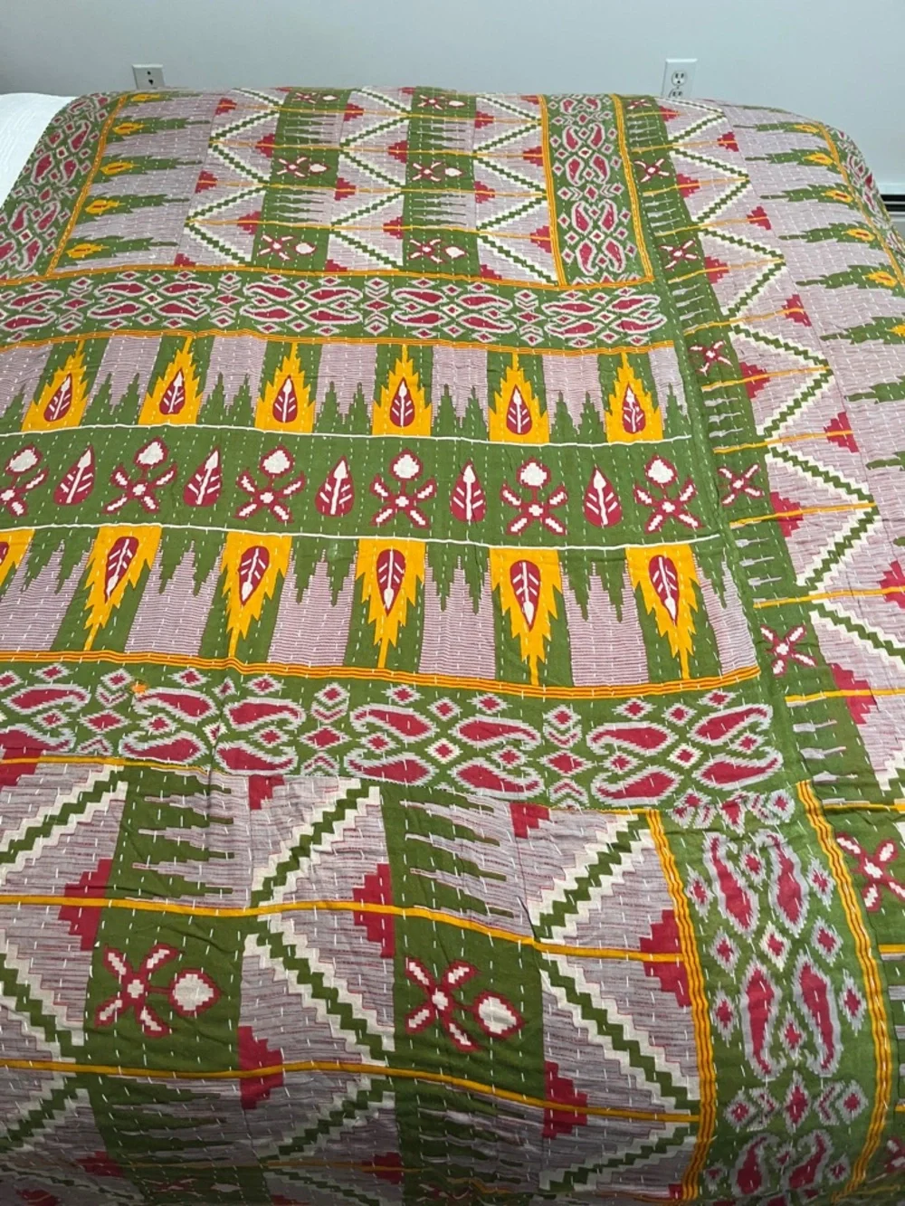 KANTHA QUILT HANDCRAFTED LIGHTWEIGHT REVERSIBLE BLANKET THROW BEDDING FROM INDIA - Picture 2 of 12